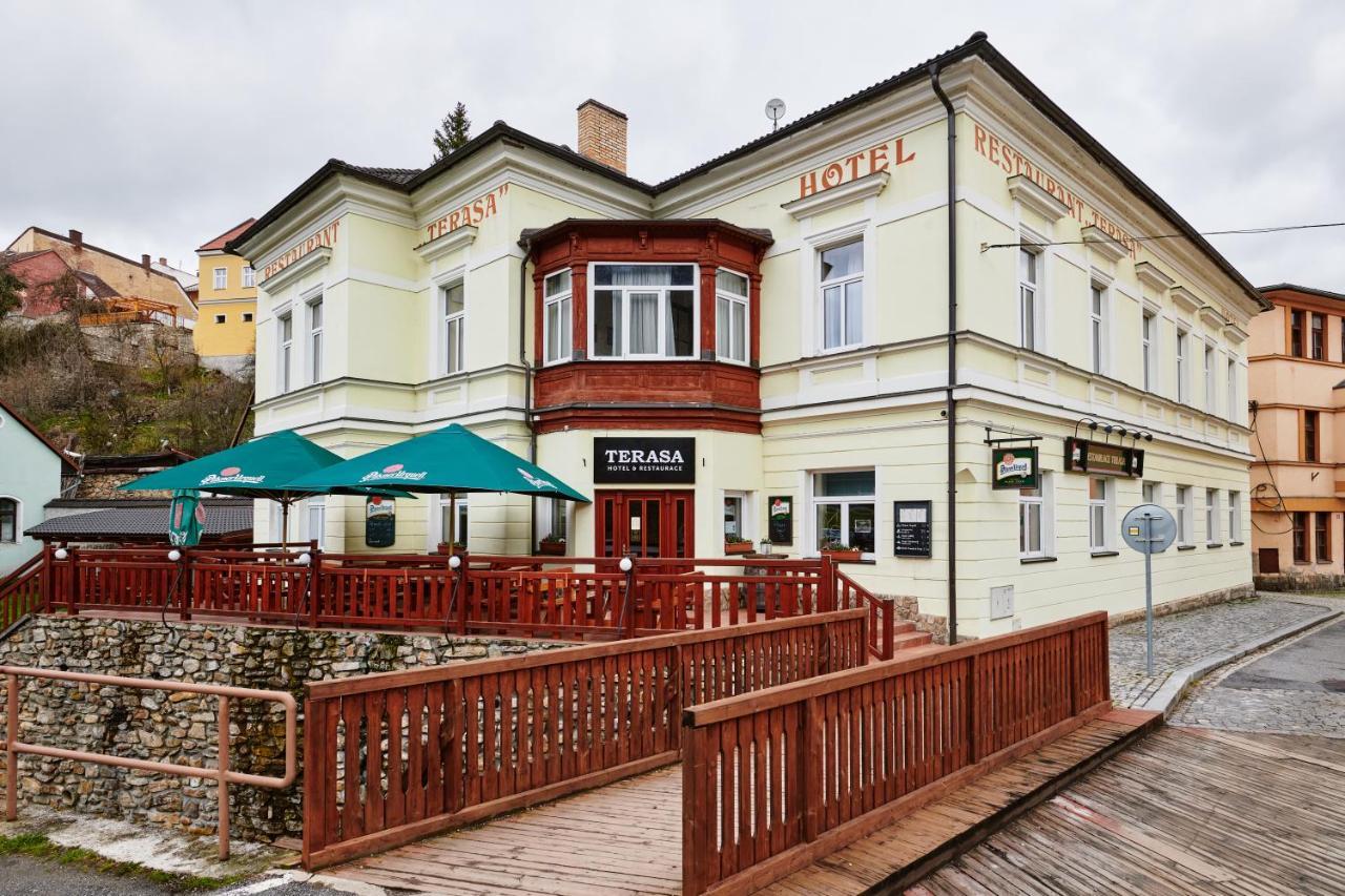 Hotel Terasa Вимперк Экстерьер фото