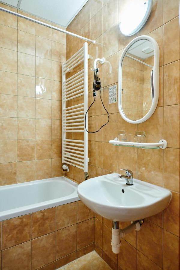 Hotel Terasa Вимперк Экстерьер фото