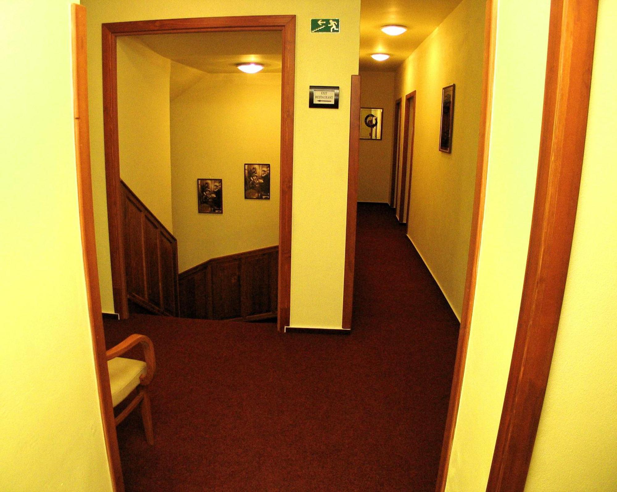 Hotel Terasa Вимперк Экстерьер фото