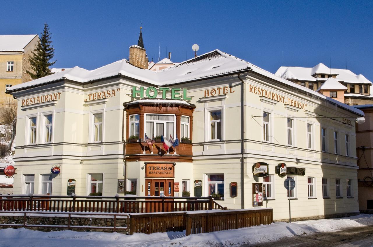Hotel Terasa Вимперк Экстерьер фото