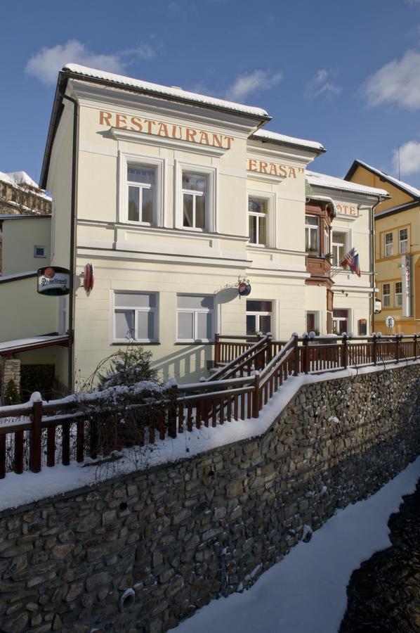 Hotel Terasa Вимперк Экстерьер фото